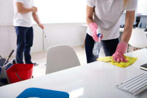 Lunch Break Cleanup: Squeeze in Quick Tidying for a Neater Office